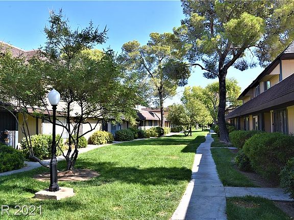 5th image of 6227 Meadowgrass Ln