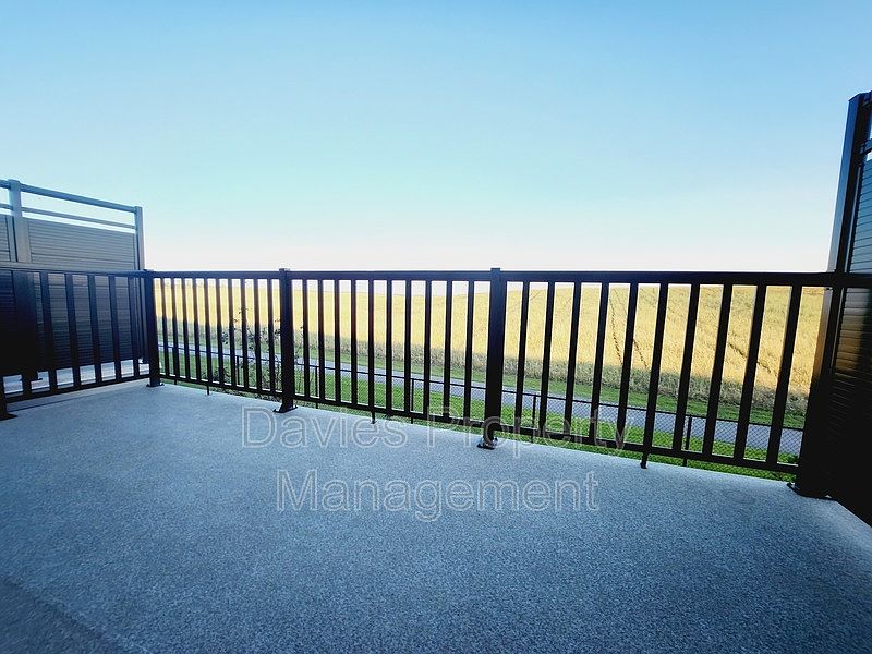Edmonton Townhouse for rent - 3 Bedrooms — photo 16