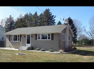 37 Great Hammock Rd, Old Saybrook, CT 06475