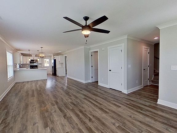 5th image of 820 Sarah Rebecca Drive #A