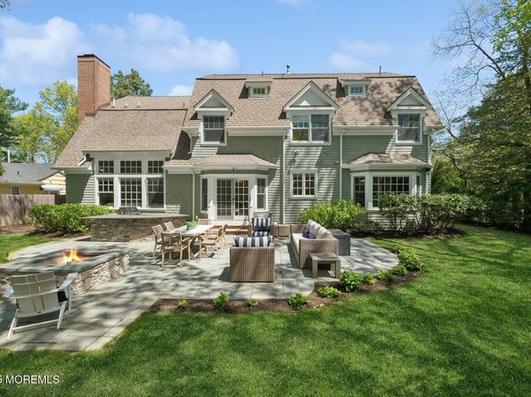 130 Oak Place, Fair Haven, NJ 07704
