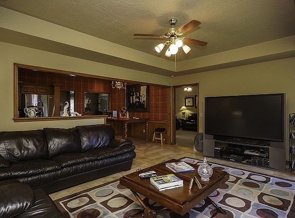 Spacious Open Floorplan