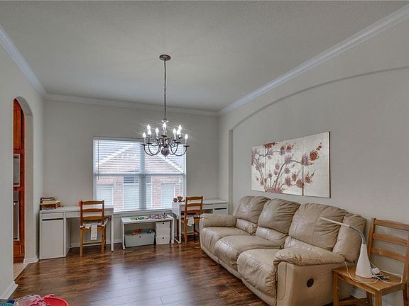 5th image of 3625 Short Horn Ln