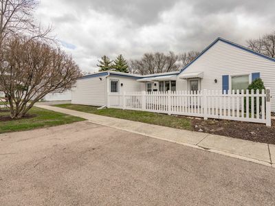 131 Garden Dr, Montgomery, IL, 60538