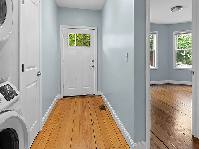 8 Trenton St #1 — Photo 12