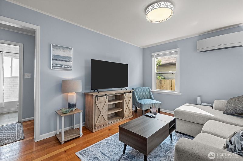 3rd image of 12450 1st Avenue SW