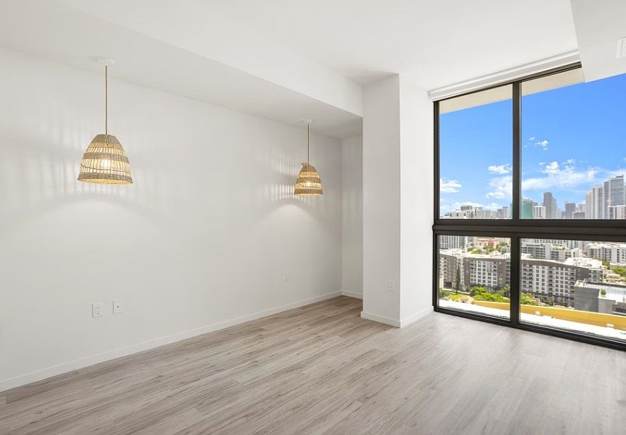 1st image of 430 NE 31st St #104