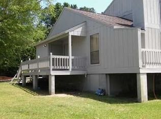 226 Highpoint Dr, Diamondhead, MS 39525