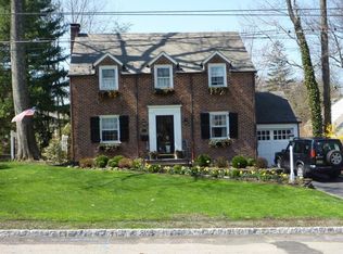 11 Oaklawn Rd, Summit, NJ 07901