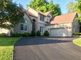 4006 Shadow Oak Ct, Fenton, MI 48430