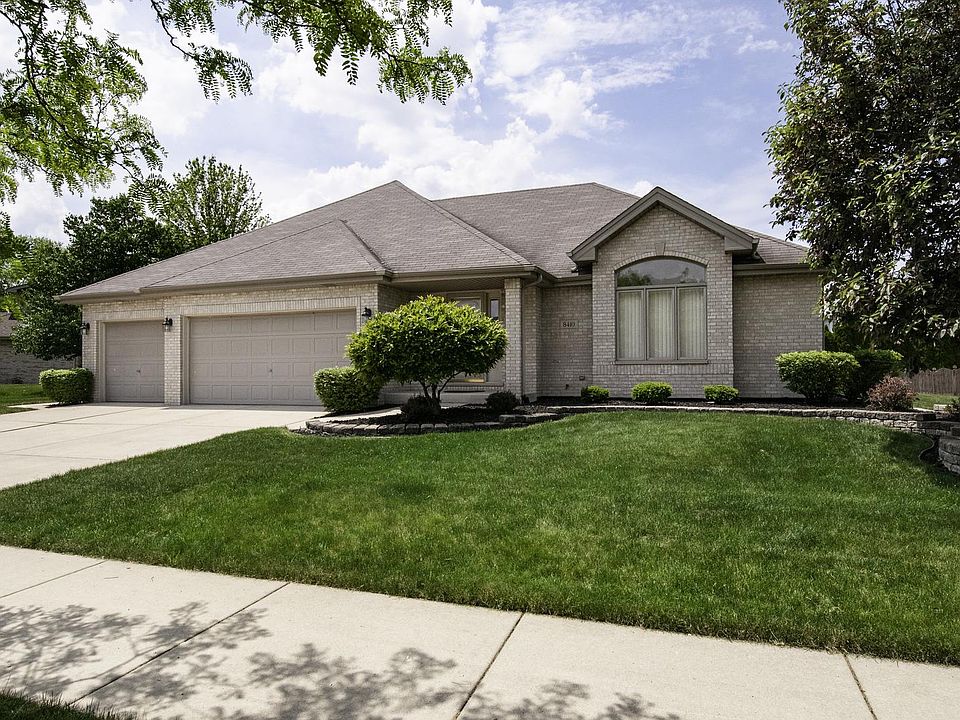 1st image of 8410 Hollybrook Ln