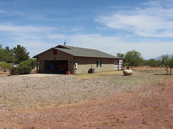5th image of 556 E CAMINO DE TUNDRA --