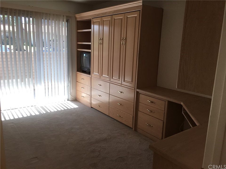 2nd image of 2154 Ronda Granada