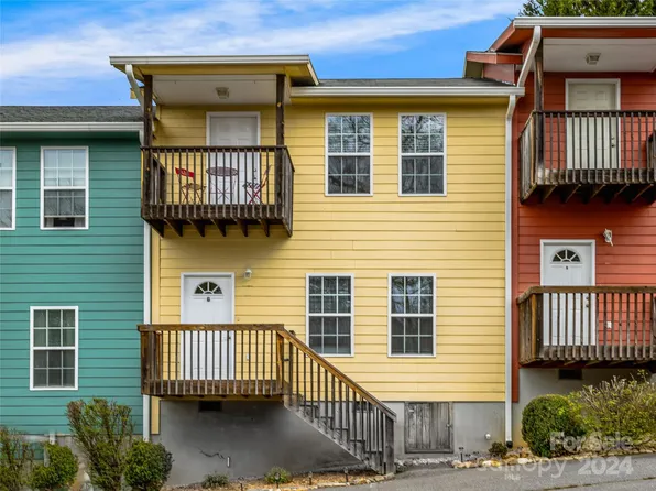 145 Lincoln Park Rd APT G, Burnsville, NC 28714