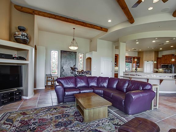 005_Living Room