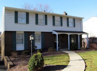 288 Challen Dr, Pittsburgh, PA 15236