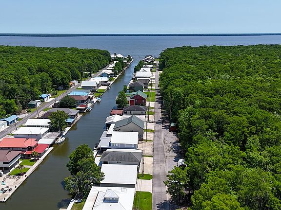 4th image of 239 Eagle Point Dr