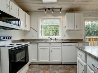 21137 NE 18th St, Sammamish, WA 98074