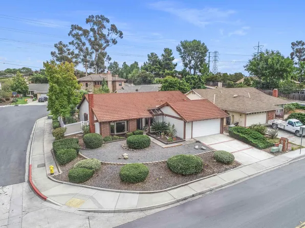 4677 Rueda Dr, San Diego, CA 92124