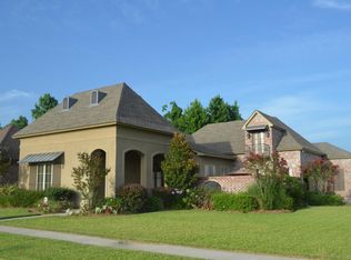 301 Vanburg Pl, Lafayette, LA 70508