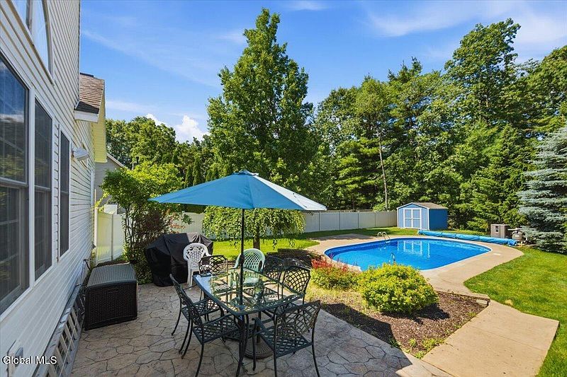 3rd image of 117 Cobble Hill Drive
