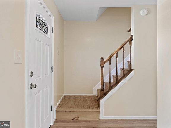 4th image of 19365 Hottinger Cir