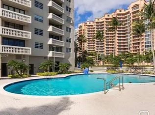 90 Edgewater Dr APT 617, Coral Gables, FL 33133