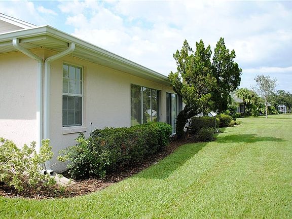 4th image of 32 Enclave Dr