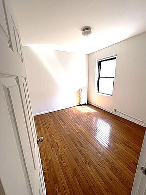 1st image of 2106 35th St #4GG