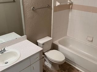 17114 Carrington Park Dr APT 214, Tampa, FL 33647