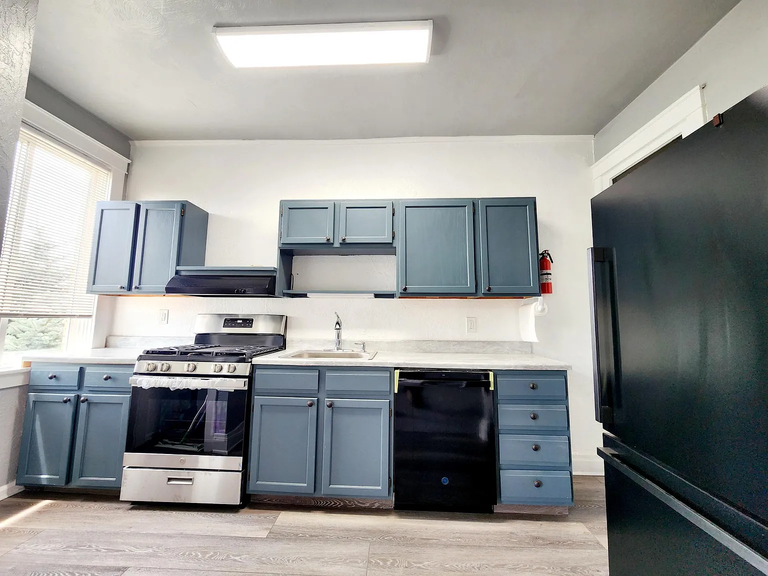 460 Bailey Ave #454 photo 1