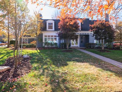 799 Lochmoor Blvd, Grosse Pointe Woods, MI, 48236