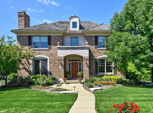 1698 Saratoga Ln, Glenview, IL 60026