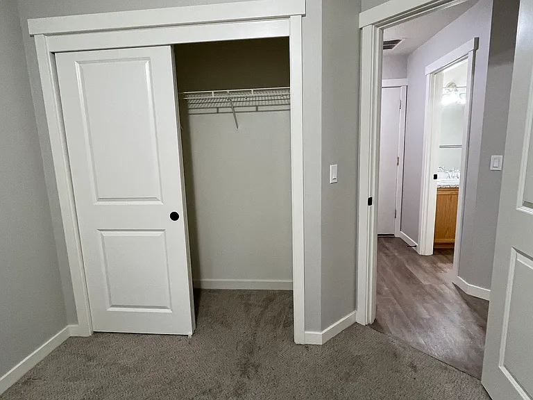 607 W 1st St #2 — Photo 13