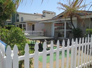 624 Geneva Ave APT A, Huntington Beach, CA 92648