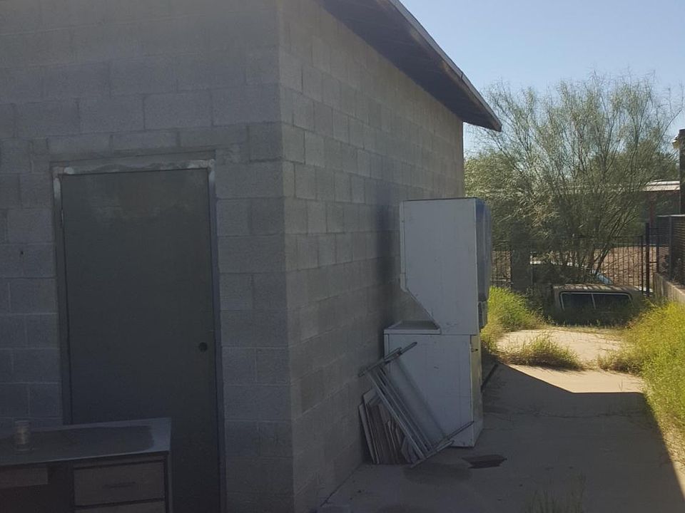 2nd image of 1249 E Sunnyside Dr #26