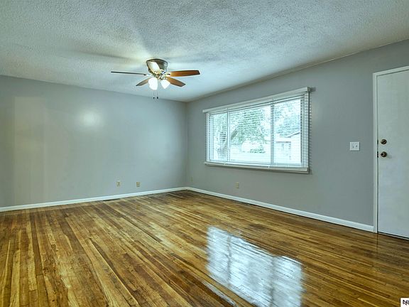 5th image of 7303 S 42nd St