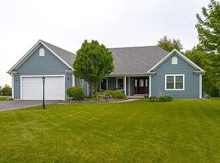 4324 E 2859th Rd, Sheridan, IL 60551