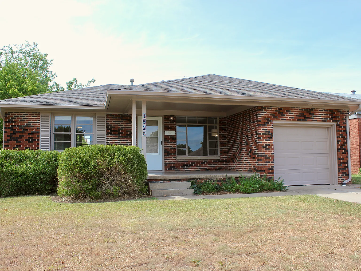 2 bed, 795 sqft, $1,200 — Photo 1