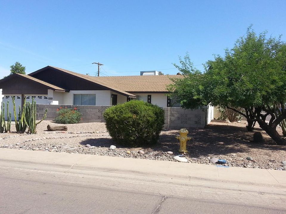1st image of 548 E Laguna Dr