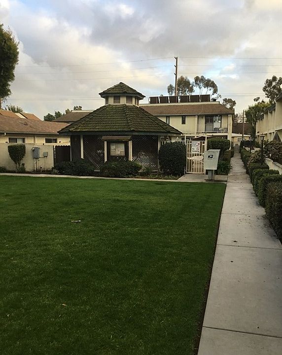 1st image of 9265 Park St
