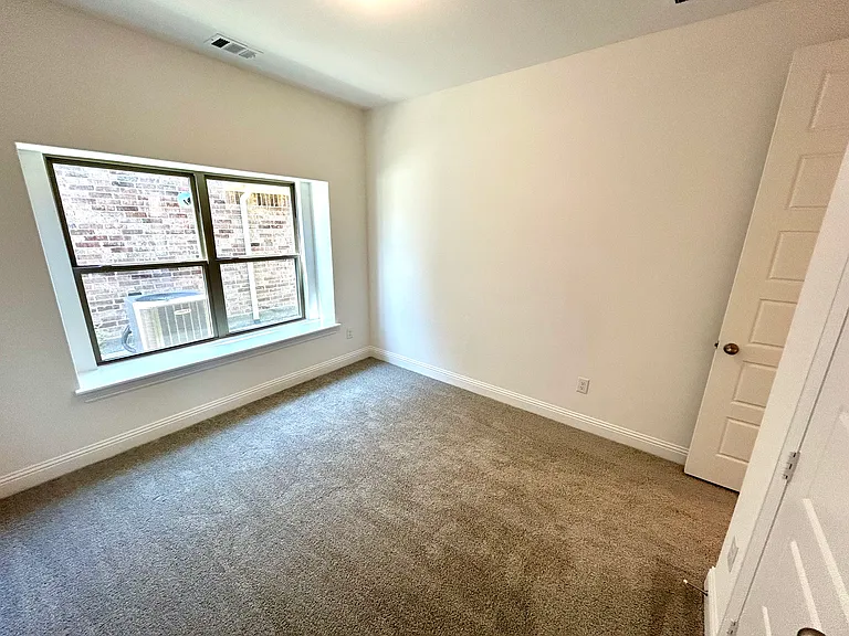 614 Morning Light Ln — Photo 25