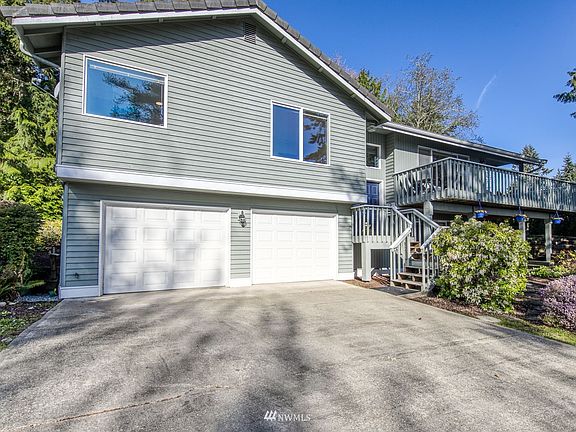 3rd image of 76 Seafarer Ln