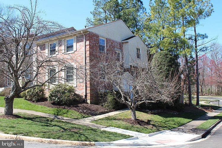 1st image of 7800 Carsley Ct