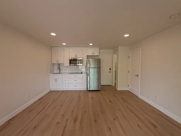 1605 Havenwood Dr #2, Oceanside, CA 92056