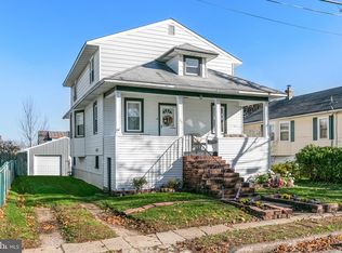 23 S Pine Ave, Maple Shade, NJ 08052