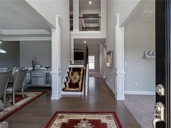 3rd image of 1428 Kings Point Way SW