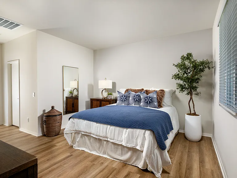 Calista Luxury Townhomes — Photo 9