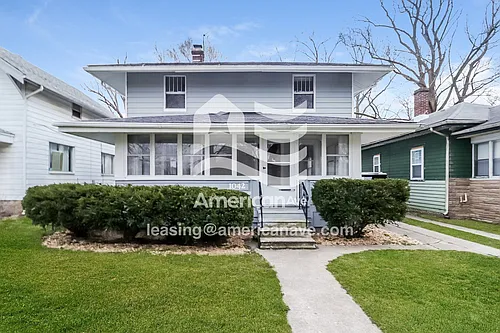 1042 Lawndale Ave Photo 1