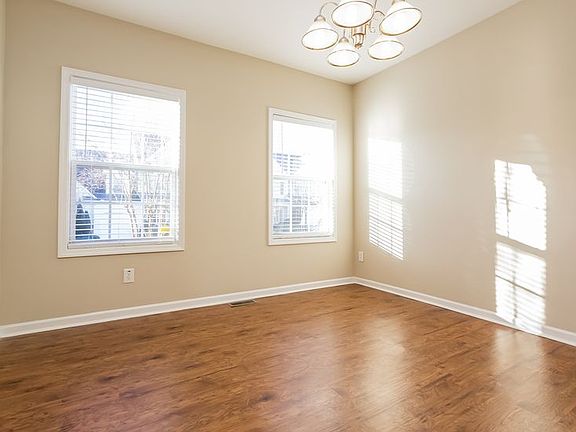 3rd image of 2446 Millbank Ct